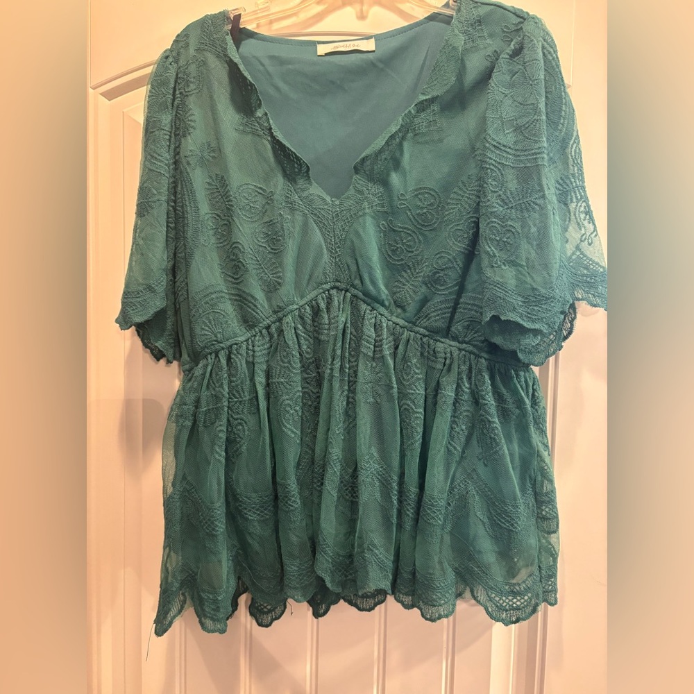 Elegant Green Lace Blouse